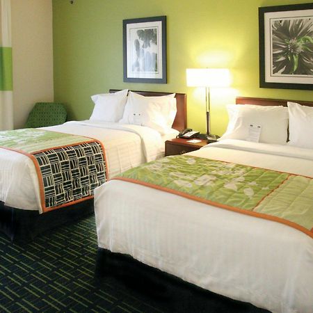 Fairfield Inn & Suites Hilton Head Island 블루프턴 객실 사진
