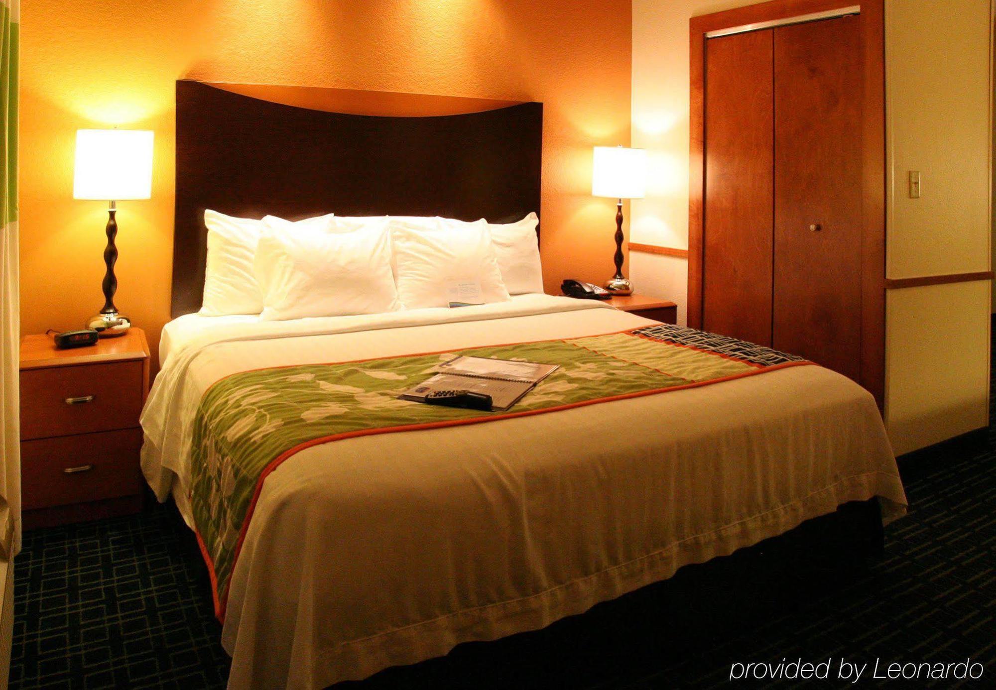 Fairfield Inn & Suites Hilton Head Island 블루프턴 객실 사진